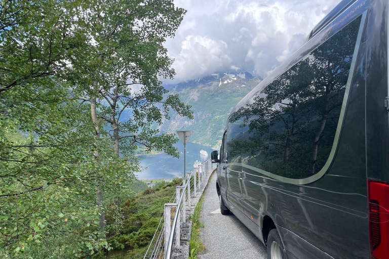 Geiranger Dalsnibba: tour en autobús