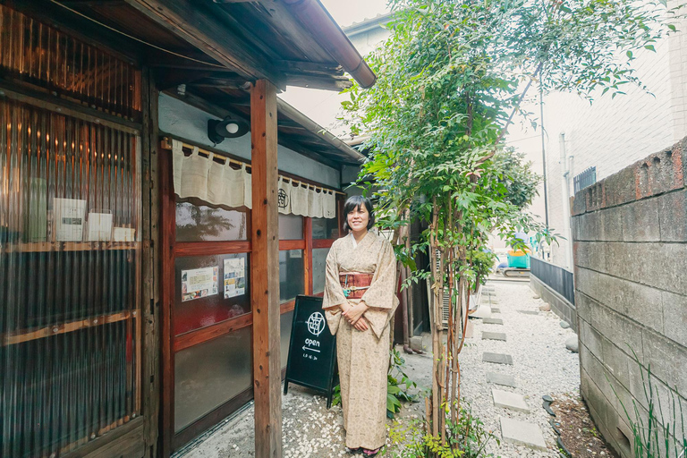 Tokyo: Authentic Samurai Experience, at a antique house