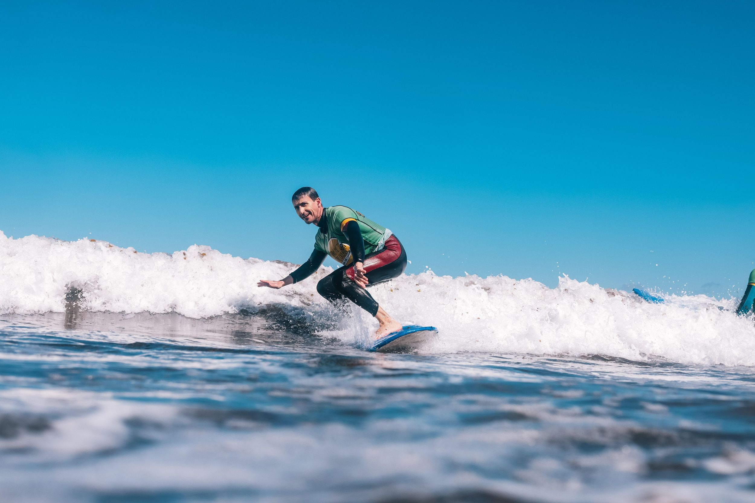 Costa Teguise: XL RIDE 3-tägiger Surfkurs für alle Niveaustufen
