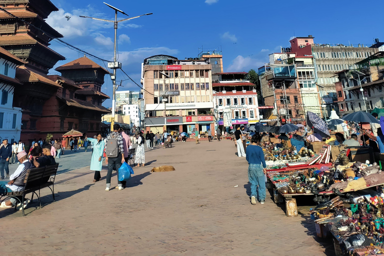 Visite du patrimoine de Katmandou sans espèces avec découverte de la cuisine localeCircuit patrimonial à Katmandou sans espèces avec visite culinaire locale