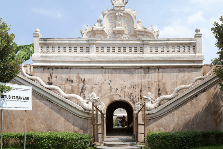 Yogyakarta: Excursión de un día al Palacio del Sultán y al Castillo de Agua