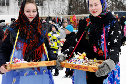 Maslenitsa Festival Tour in Bender with Food Tasting