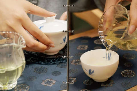 Shanghai: Chinese Tea Ceremony Workshop with Tasting