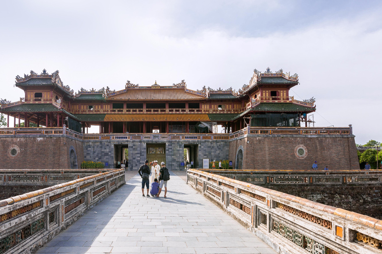 Da Nang: Hue Imperial City Day Tour