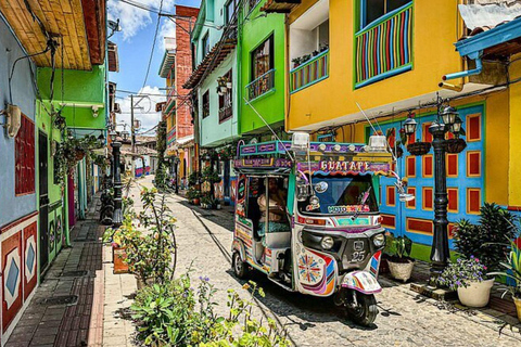 Medellín: Combo Citytour by bus with Comuna 13 + Tour to Guatapé