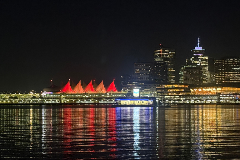 Vancouver: Hop-On Hop-Off City Tour by Car, Small Group