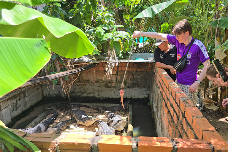 Siem Reap Crocodile Farm Tour With Tuk Tuk Transfer
