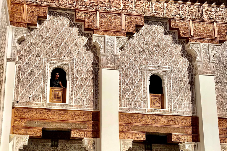 Marrakech: 2 Stunden Koutobia & Medrassa private Tour zu FußMarrakech: 2 Stunden religiöses Verständnis private Tour