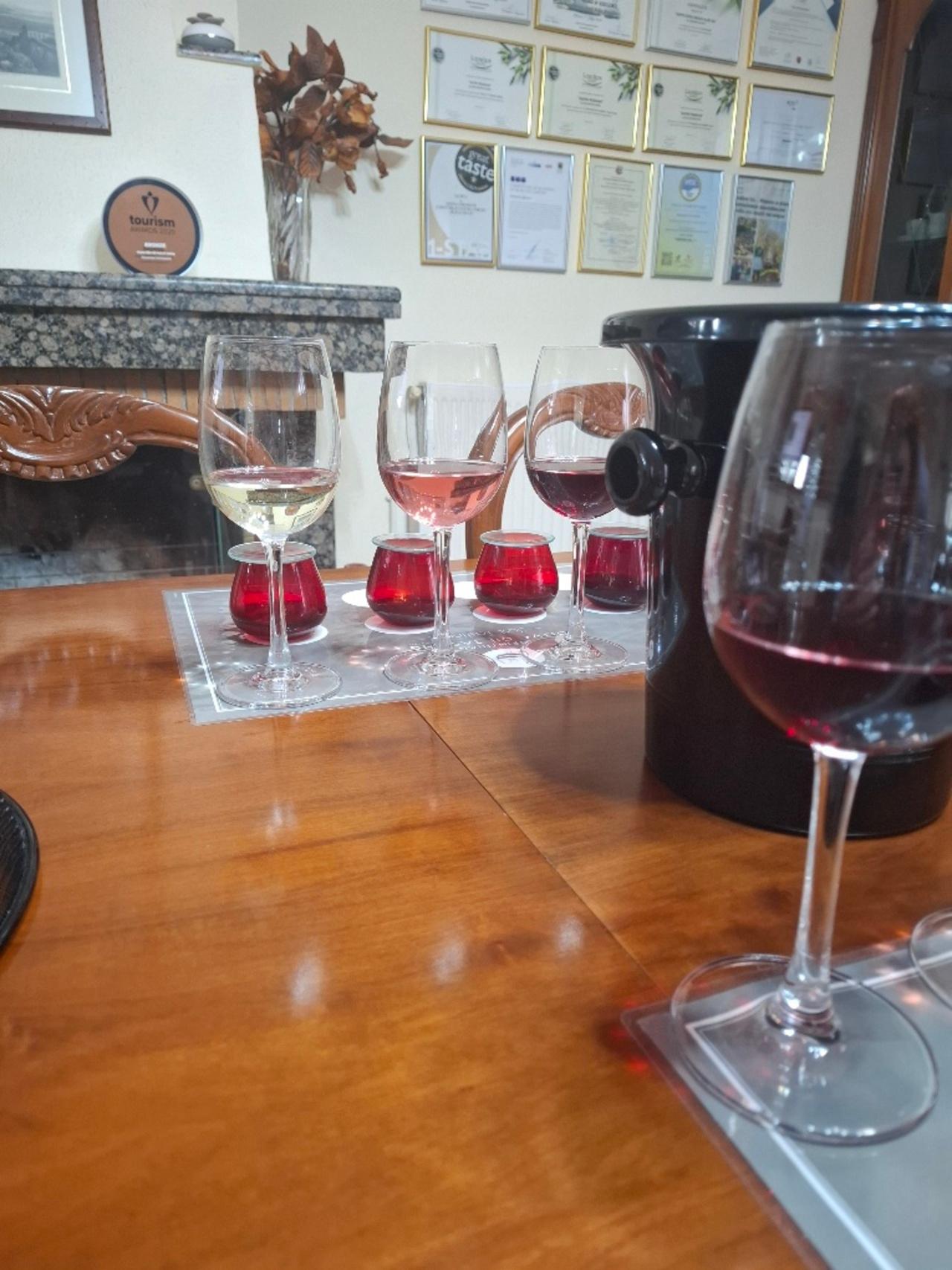 Olivenöl, Wein und Dorfgeschichten aus Korinthien