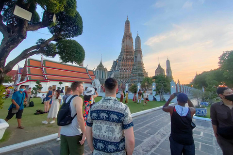 Tour noturno de Tuk-Tuk em Bangkok com comida de rua de Chinatown