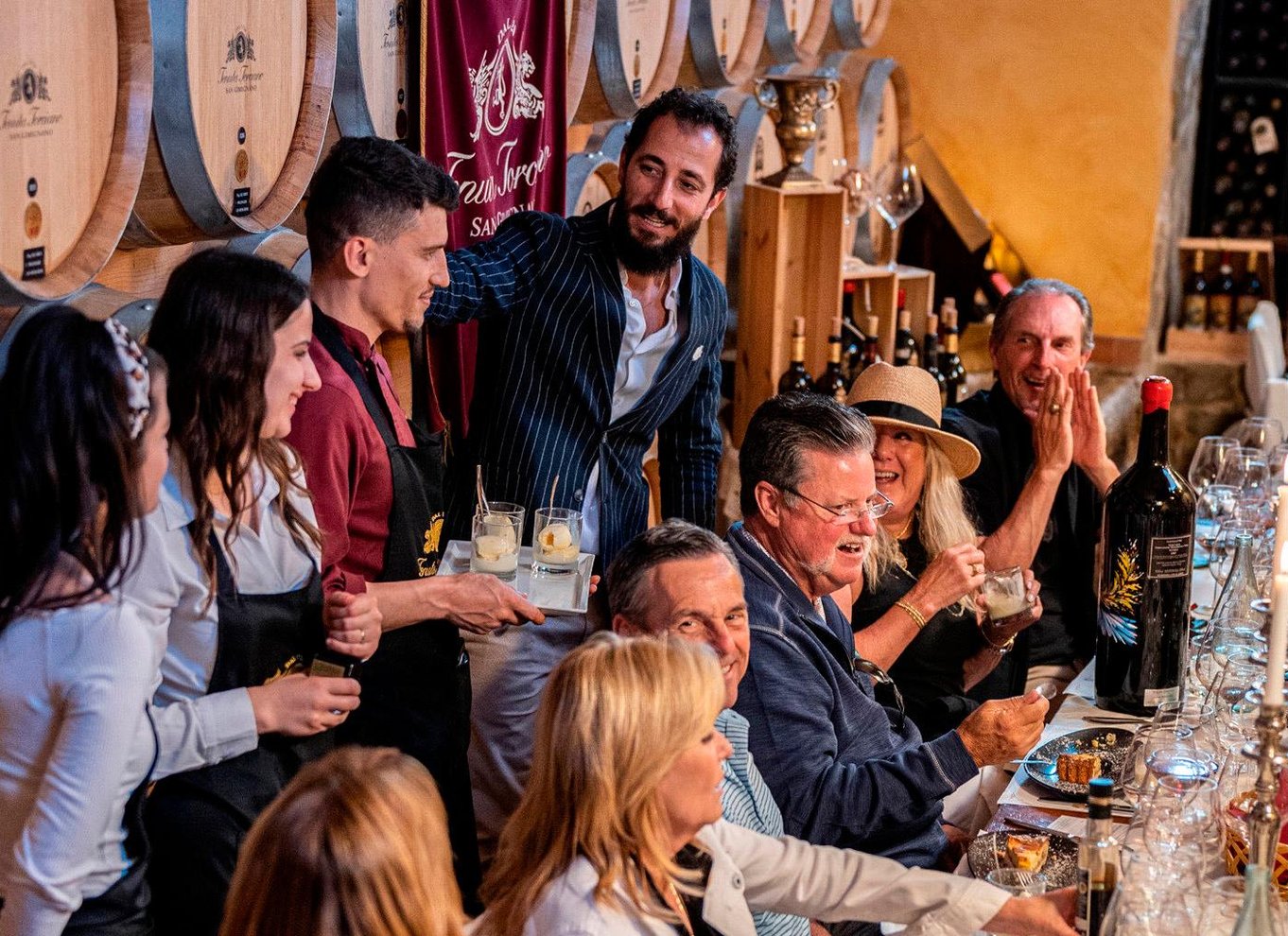San Gimignano: Frokost eller middag på en vingård med vinsmagning