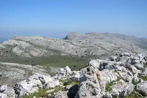 Lodè: Trekking a Punta Cupeti sul Montalbo
