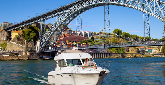 Porto: Private Yachtfahrt auf dem Douro und Portweinverkostung