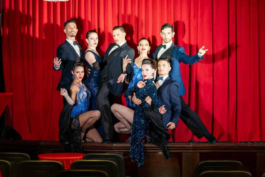 Vilnius: Premium-Show mit argentinischem Tango in einem verborgenen Theater. Foto: GetYourGuide Vilnius: Premium-Show mit argentinischem Tango in einem verborgenen Theater. Foto: GetYourGuide