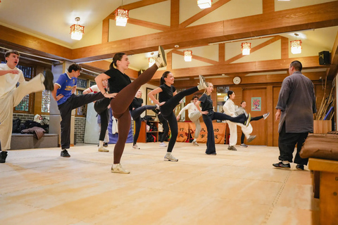 Shanghai: Zhujiajiao Water Town Boat Tour & Kung Fu Class