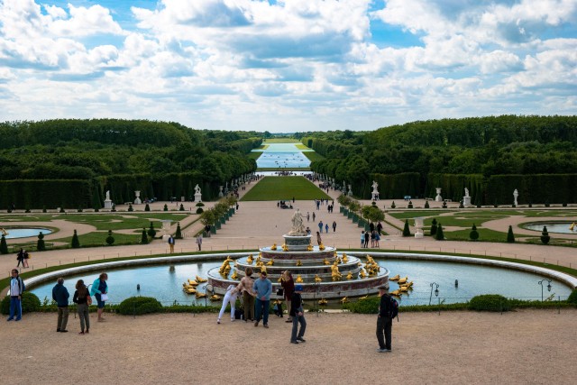 Visit Château of Versailles & Marie Antoinette’s Petit Trianon in Ramnagar