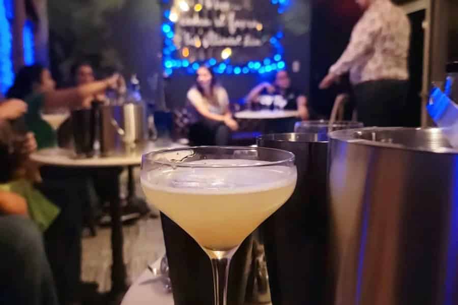 Cocktailkurse in Savannahs einzigem Latin Speakeasy & Bites. Foto: GetYourGuide