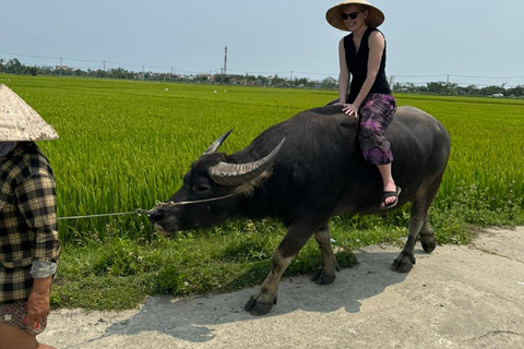 Hoi An: prywatne wioski z wycieczką motocyklową i łodzią z koszemHoi An: Wycieczka motocyklowa po prywatnych wioskach i rejs łodzią z koszem