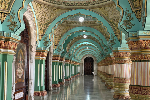 班加罗尔至斯里兰加帕特纳和迈索尔一日游（仅含导游班加罗尔至迈索尔、斯里兰加帕特纳私人导览游（1 天）