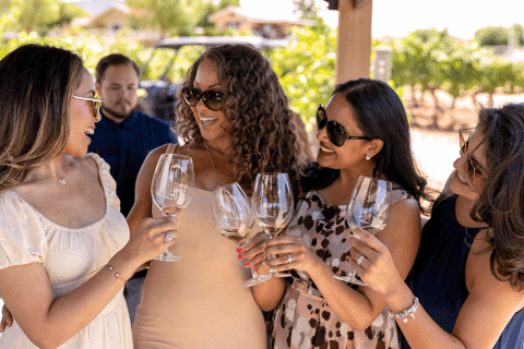 Temecula: 3-Winery Tour with Tastings and Lunch