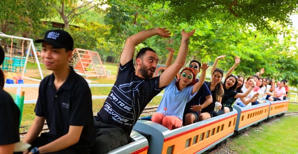Chiang Mai Zipline, High Rope, Train & Farm Adventure