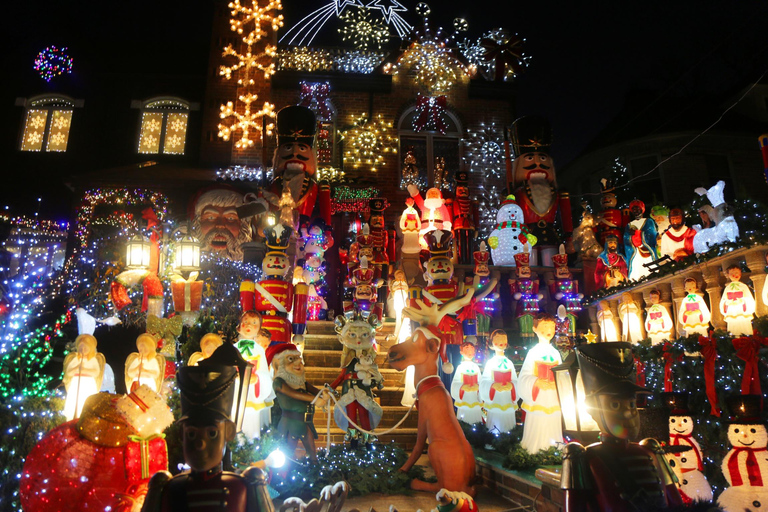 NYC: Dyker Heights Kerstlichtjestour met warme chocolademelk