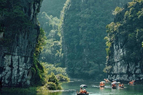 Ha Noi: Ninh Binh Wycieczka 1-dniowa/ Hoa Lu &amp; Tam Coc/ Pełna obsługaFriendly Travel: Hoa Lu i Tam Coc - 1-dniowa wycieczka z lunchem,