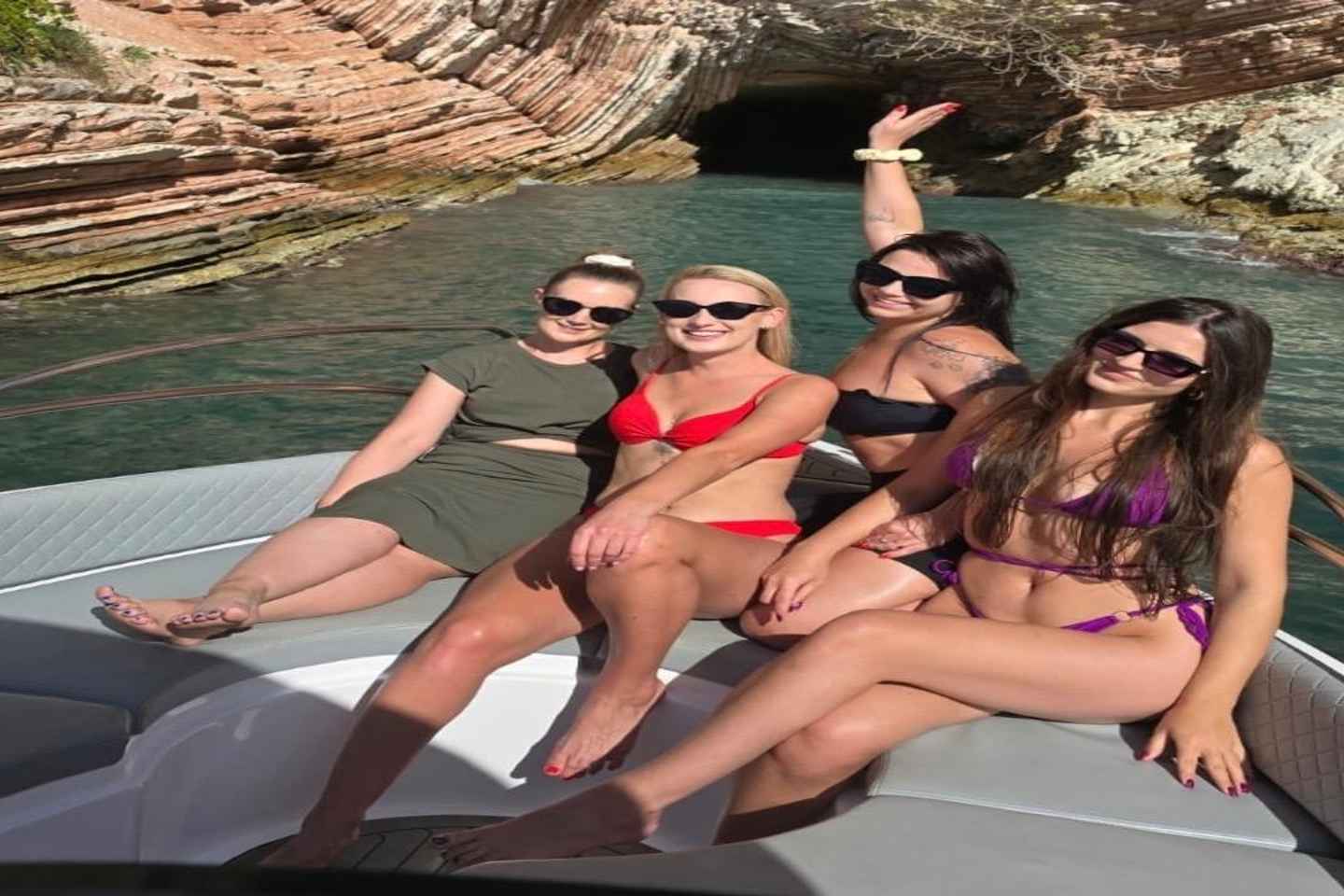 Saranda: Kakome, Caves & Beaches Boat Tour with Snorkeling
