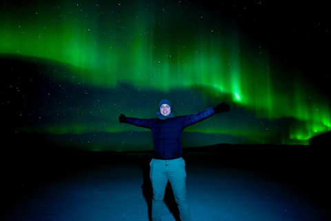 Rovaniemi: Excursión garantizada para cazar auroras con fotos