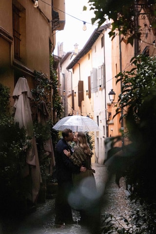 Bologna: Private Photo Shoot with a Local Photographer