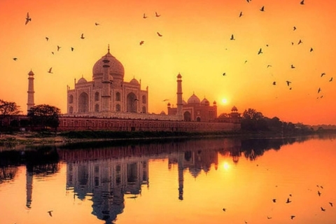 Visite du Taj Mahal au lever du soleil et du fort d'Agra avec Fatehpur SikriVisite avec voiture privée + guide touristique + billets + petit déjeuner