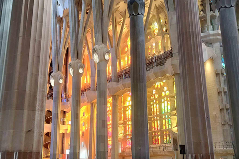 Biljetter &amp; guide: Ljus och skuggor i Sagrada Familia