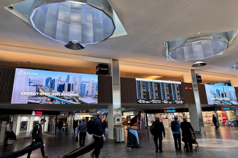 Zurich Airport & City: Scenic Transfer with Lake Photo Stop
