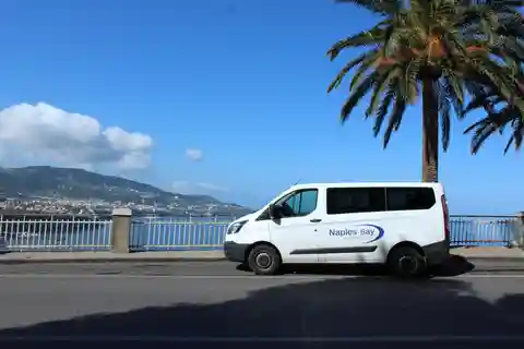 Neapol: prywatna wycieczka do Amalfi, Positano i Sorrento z kierowcą