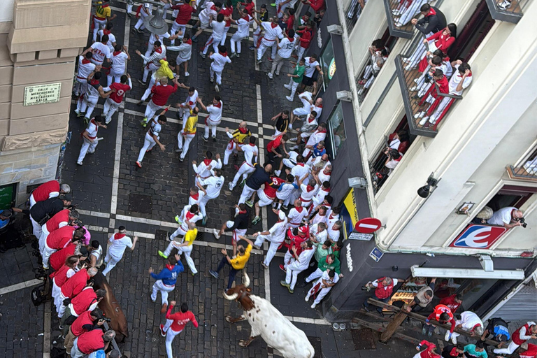 Pamplona Bulls: Balcony View & Gourmet Breakfast
