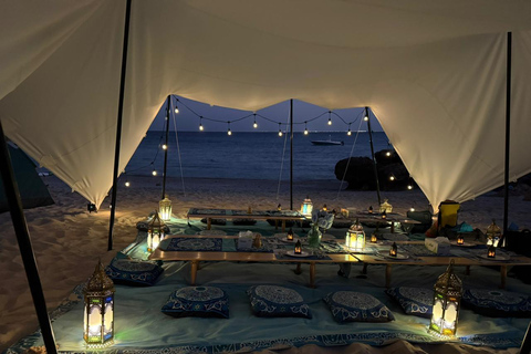 Full Day Damaniyat Island Experience with Beach Barbecue Full Day Damaniyat Island Experience with Lunch