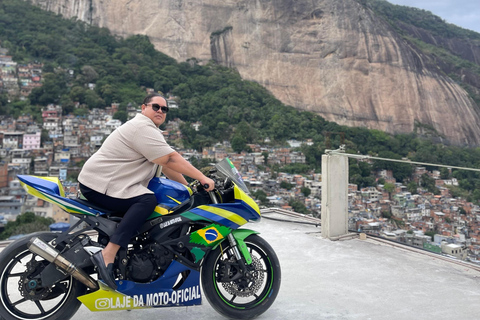 Rio: Rocinha Favela Tour with Local Guide & Capoeira
