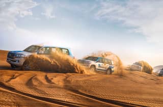 Abu Dhabi: Wüstensafari, Quadfahren, Kamelritt, Sandboarding & Barbecue