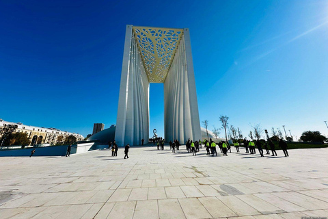 Baku: Morning Walking Tour with Local Guide