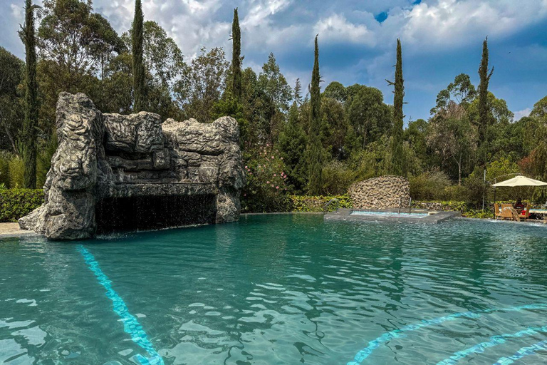 Musanze: Grotta Resort with swimming pool, jacuzzi, cave visit, Twins Lake Option 3 — Bigogwe Tour (in addition to options 1 and/or 2)