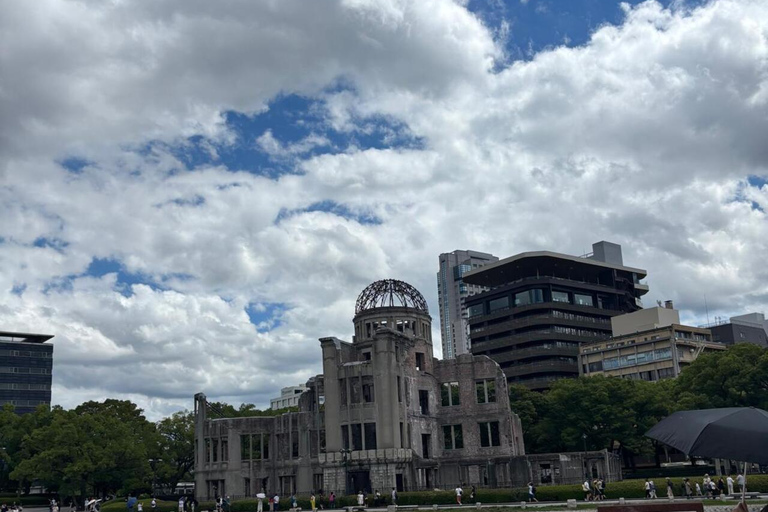 Hiroshima Peace Park & A-Bomb Dome Sunset Night Group Tour