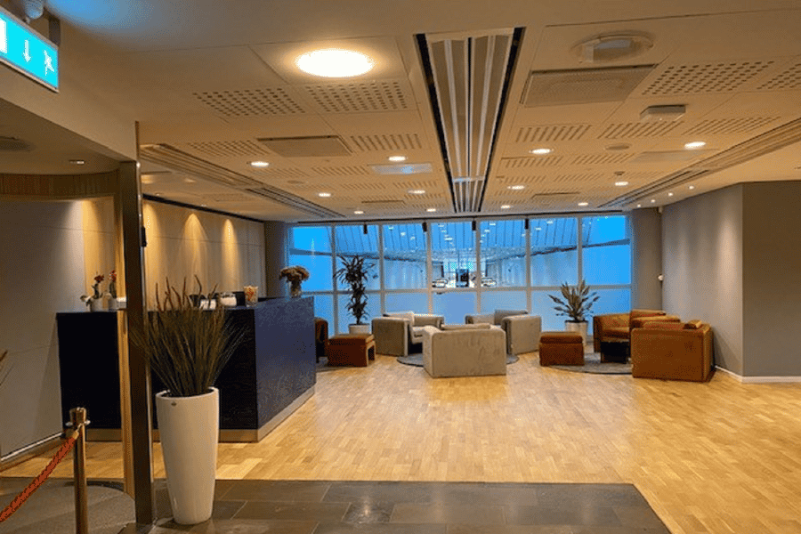 ARN Flughafen Stockholm Arlanda: Zugang zur Pearl Lounge. Foto: GetYourGuide