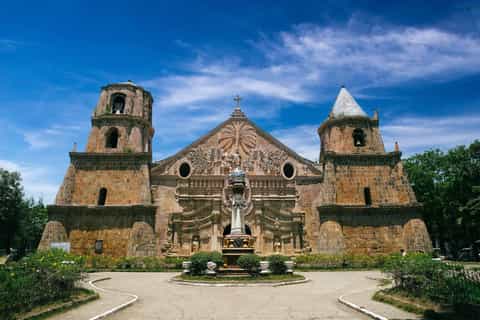 Iloilo: Garin Farm, Miagao Church, and Weaving Tour - Image 3