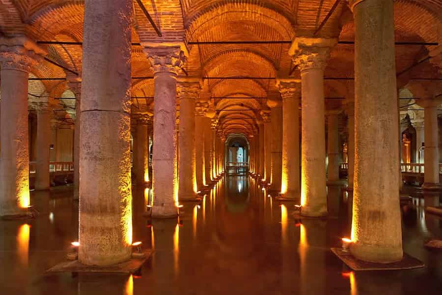 Topkapi-Palast + Basilika-Zisterne: Tickets & Audioguide. Foto: GetYourGuide Topkapi-Palast + Basilika-Zisterne: Tickets & Audioguide. Foto: GetYourGuide