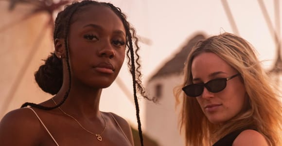 Mykonos: Private Photoshoot with a Professional Photographer
