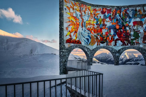 Da Tbilisi a Kazbegi, Ananuri, Gudauri e GergetiTbilisi: Kazbegi, Ananuri, Gudauri e Gergeti