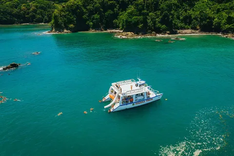 Manuel Antonio: Crociera in catamarano con pasto