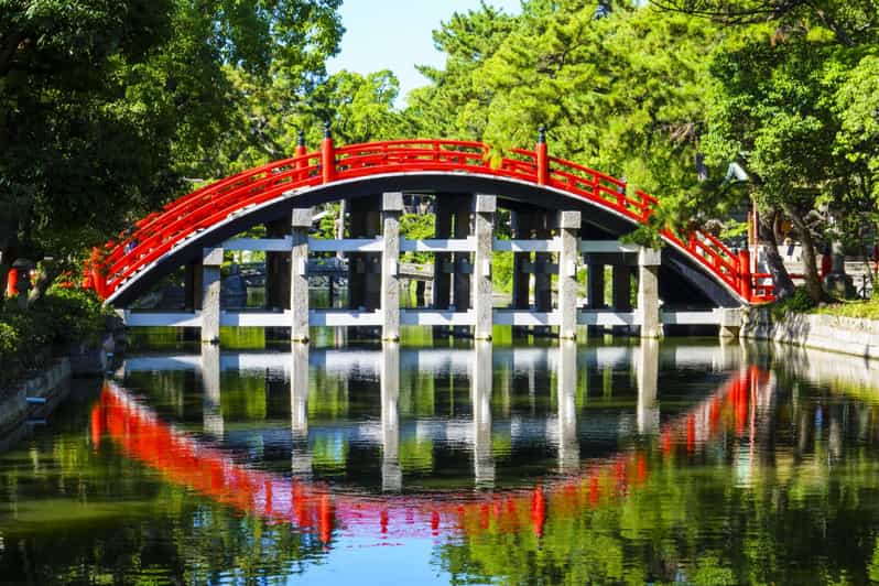 Osaka: Sumiyoshi, Osaka's Most Iconic Shrine - Private Tour