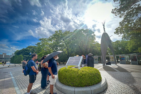 Prywatna wycieczka do Hiroszimy, Miyajimy i Kopuły Bomby AtomowejHiroszima Miyajima i kopuła bomby - prywatna wycieczka