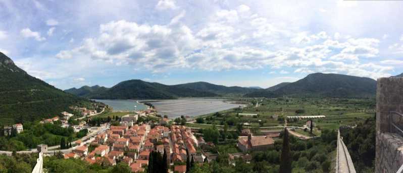 Van Dubrovnik Oester-, mossel- en wijnproeverij in de baai van Ston